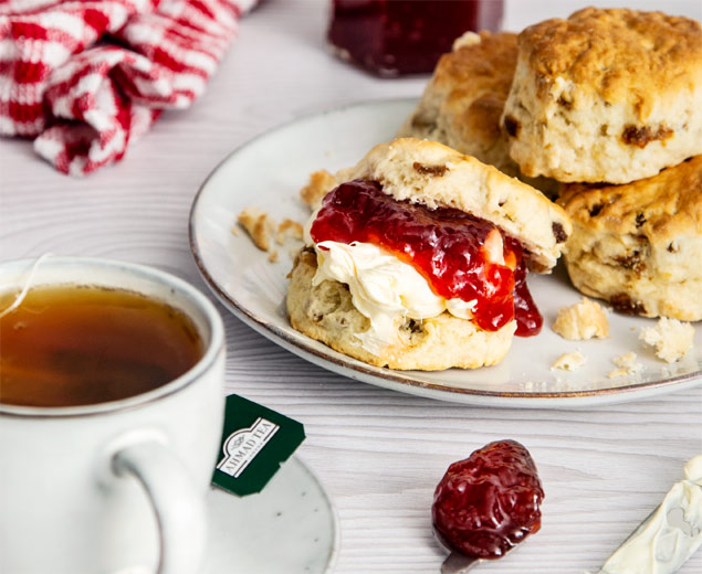 English-Fruit-Scones